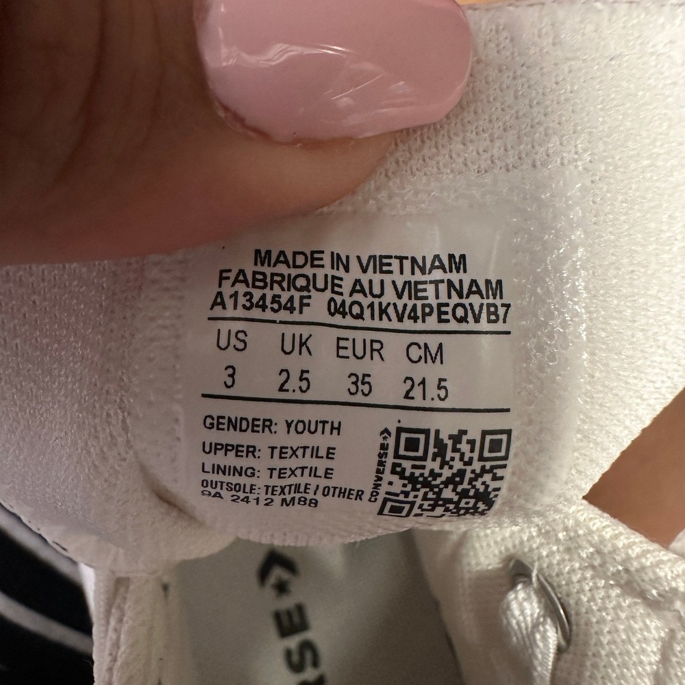 Converse High Top Sneakers Youth 3 White Floral Embroidered Canvas NEW - Picture 7 of 7